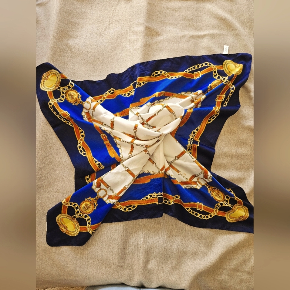 Vintage polyester square scarf 90cm
